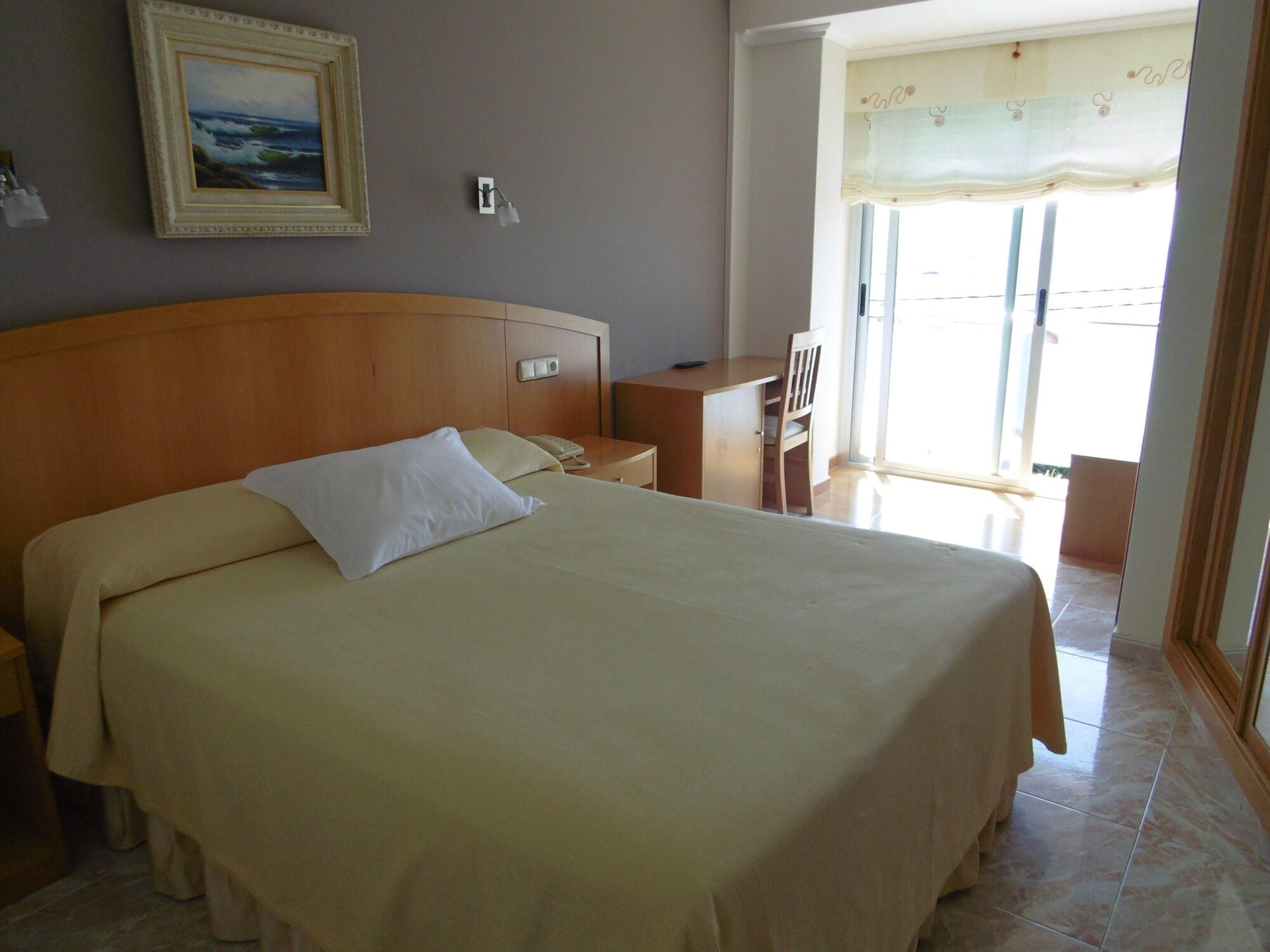 Hotel Miramar 2** Superior Playa de la Lanzada Екстериор снимка
