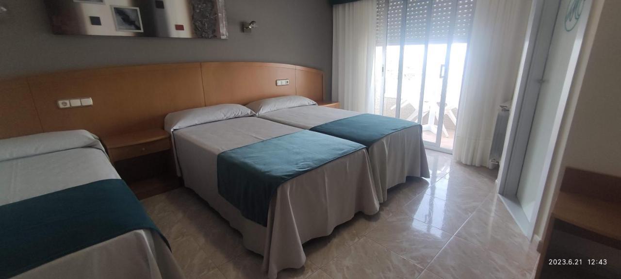 Hotel Miramar 2** Superior Playa de la Lanzada Екстериор снимка