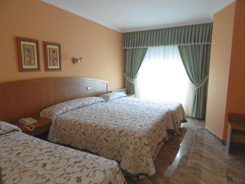 Hotel Miramar 2** Superior Playa de la Lanzada Екстериор снимка